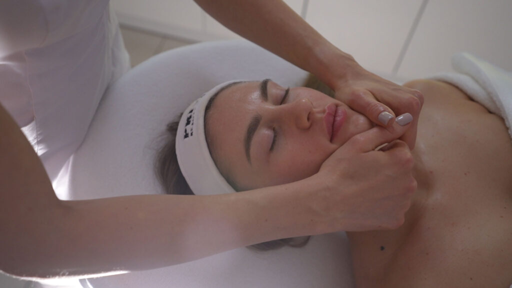 PEELING KAWITACYJNY