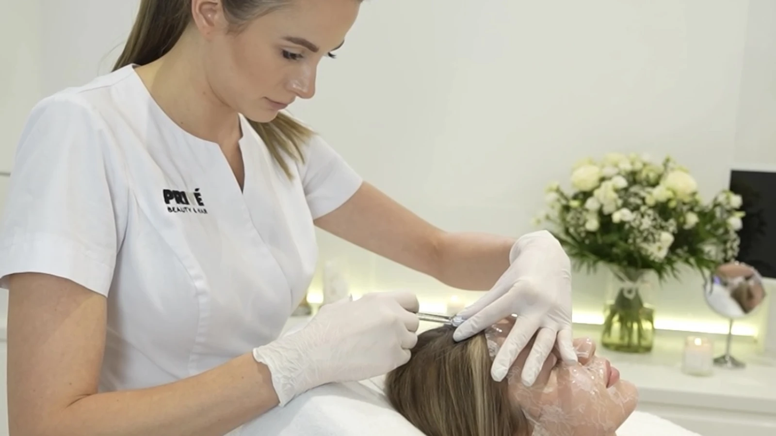 Zabieg na skórę głowy w gabinecie PRIVE Beauty & Hair w Gdańsku