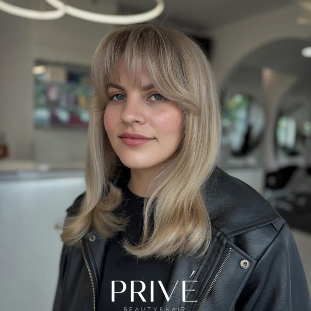 Koloryzacja włosów – ciepły brąz w PRIVE Beauty & Hair w Gdańsku