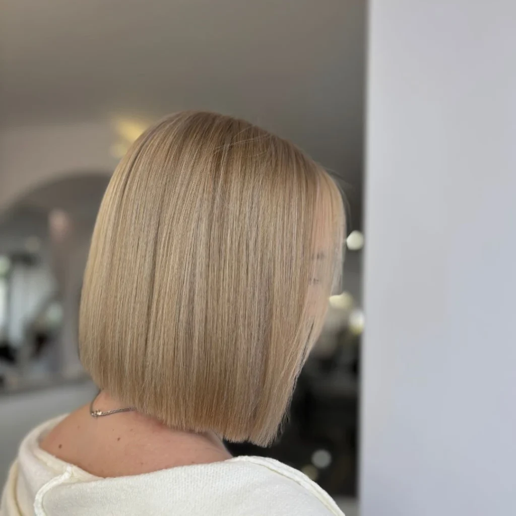 Rekonstrukcja włosów – zdrowe i lśniące włosy po zabiegu w PRIVE Beauty & Hair Gdańsk