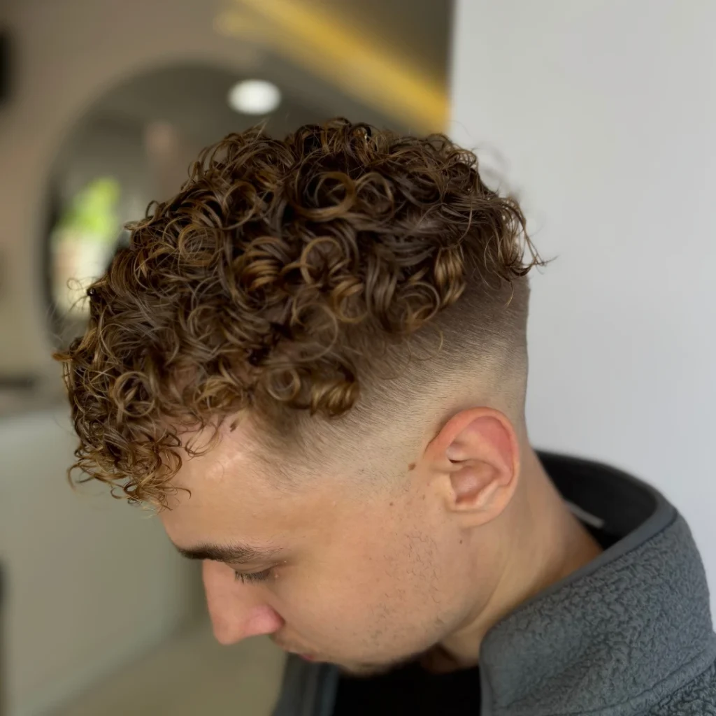 Fryzjer męski – loki w PRIVE Beauty & Hair Gdańsk