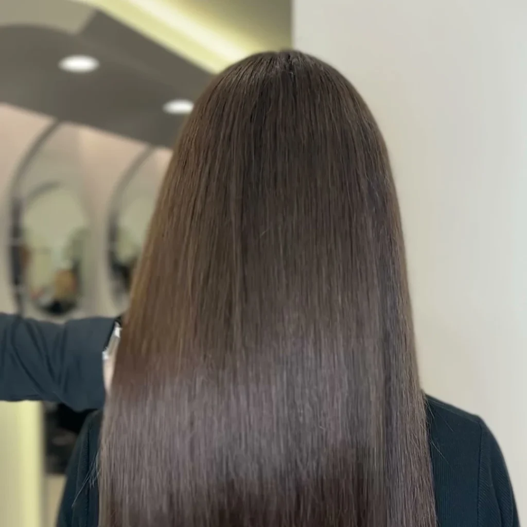 Terapia True Keratin – gładkie i lśniące włosy po zabiegu w PRIVE Beauty & Hair Gdańsk