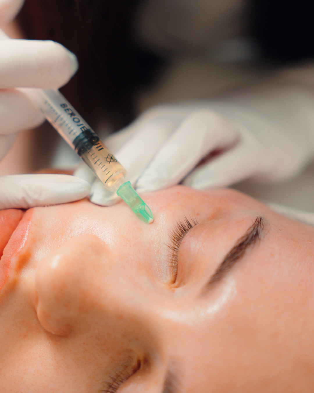 Naswietlanie twarzy swiatlem LED w Prive Beauty Clinic